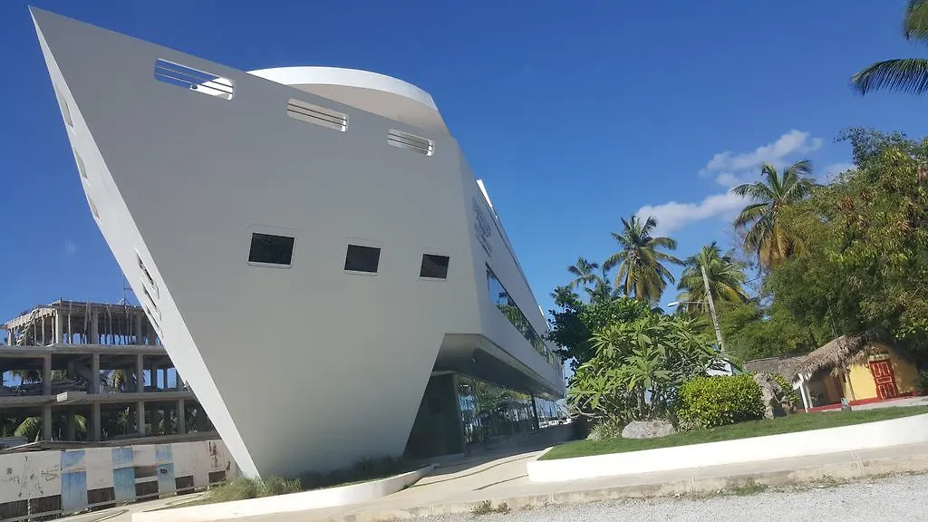 Villa Mona Tropical 拉斯特拉纳斯 招待所